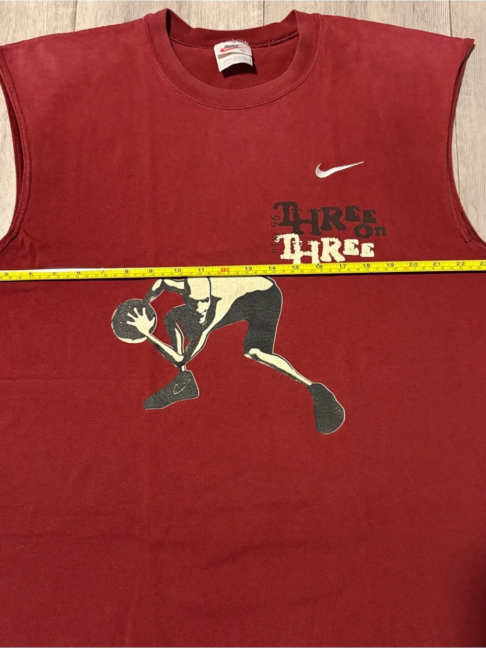 Nike Men’s Red Sleeveless Basketball Tank Top with Graphic